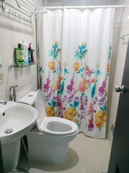 Cubao Manhattanheights U31N Tb, Studio Unit Manilla Buitenkant foto