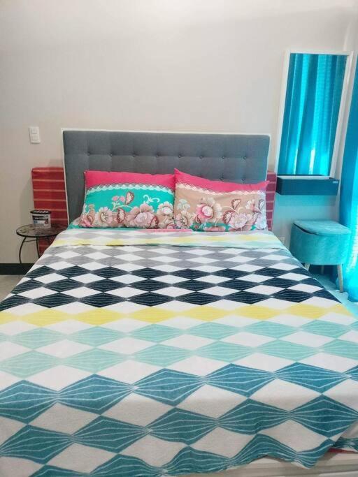 Cubao Manhattanheights U31N Tb, Studio Unit Manilla Buitenkant foto