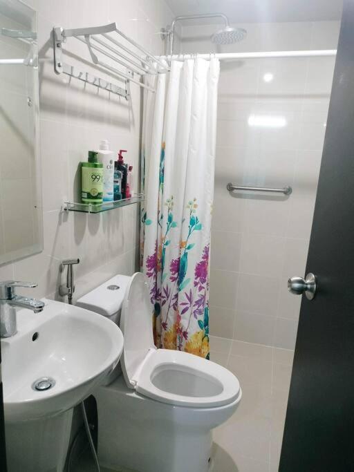 Cubao Manhattanheights U31N Tb, Studio Unit Manilla Buitenkant foto