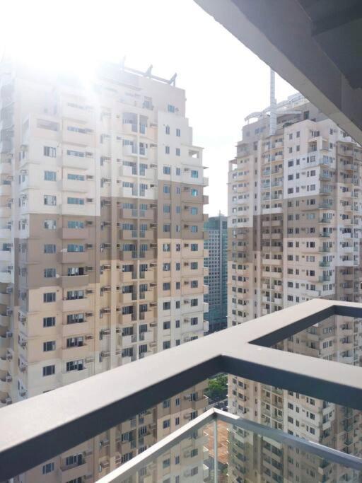Cubao Manhattanheights U31N Tb, Studio Unit Manilla Buitenkant foto